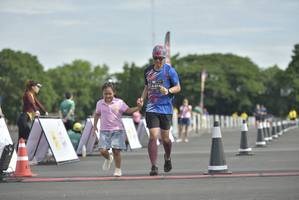 BIB: 0143, 
                            <button type="button" onclick="openModal(4916728)" class="btn btn-primary btn-sm float-right btn-popup" data-toggle="modal" data-target=".modal-high-quality">
                        <i class="fas fa-shopping-cart"></i> Add to Cart
                    </button>
                                            <button type="button" onclick="isThisMe(4916728, true)" class="btn btn-success btn-sm float-right btn-popup btn-isme hidden" data-toggle="tooltip" data-placement="bottom" title="นี่คือรูปของคุณใช่ไหม คลิกที่นี่เพื่อเอาเข้าอัลบั้ม">
                        <i class="fas fa-plus"></i> Add to album
                    </button>
                    <button type="button" onclick="isThisMe(4916728, false)" class="btn btn-warning btn-sm float-right btn-popup btn-isnotme hidden">
                        <i class="fas fa-ban"></i> Remove from album
                    </button>